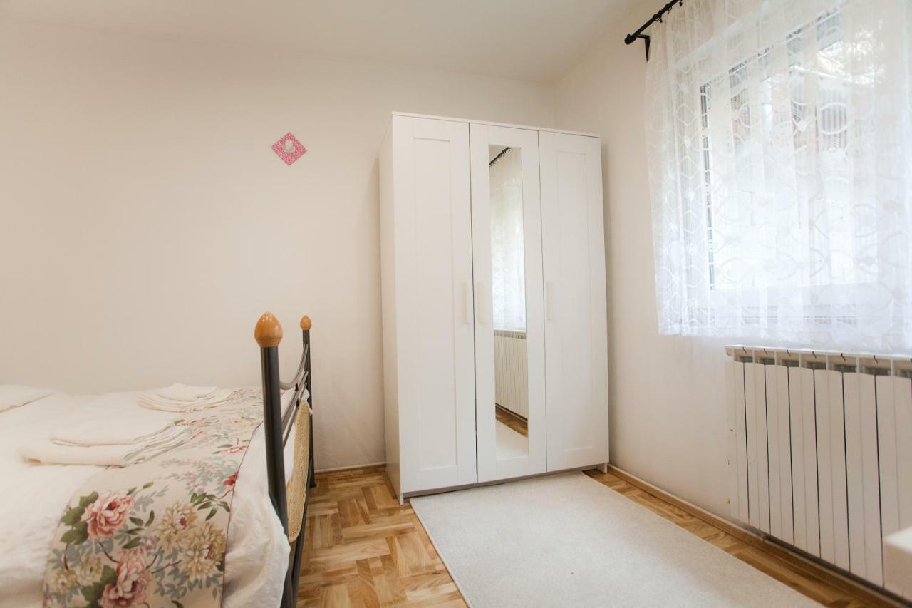 Apartman Sara Záhřeb Exteriér fotografie